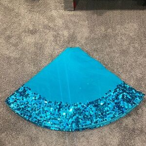 Holiday time Christmas 🎄 Teal Blue Sequin tree Skirt
